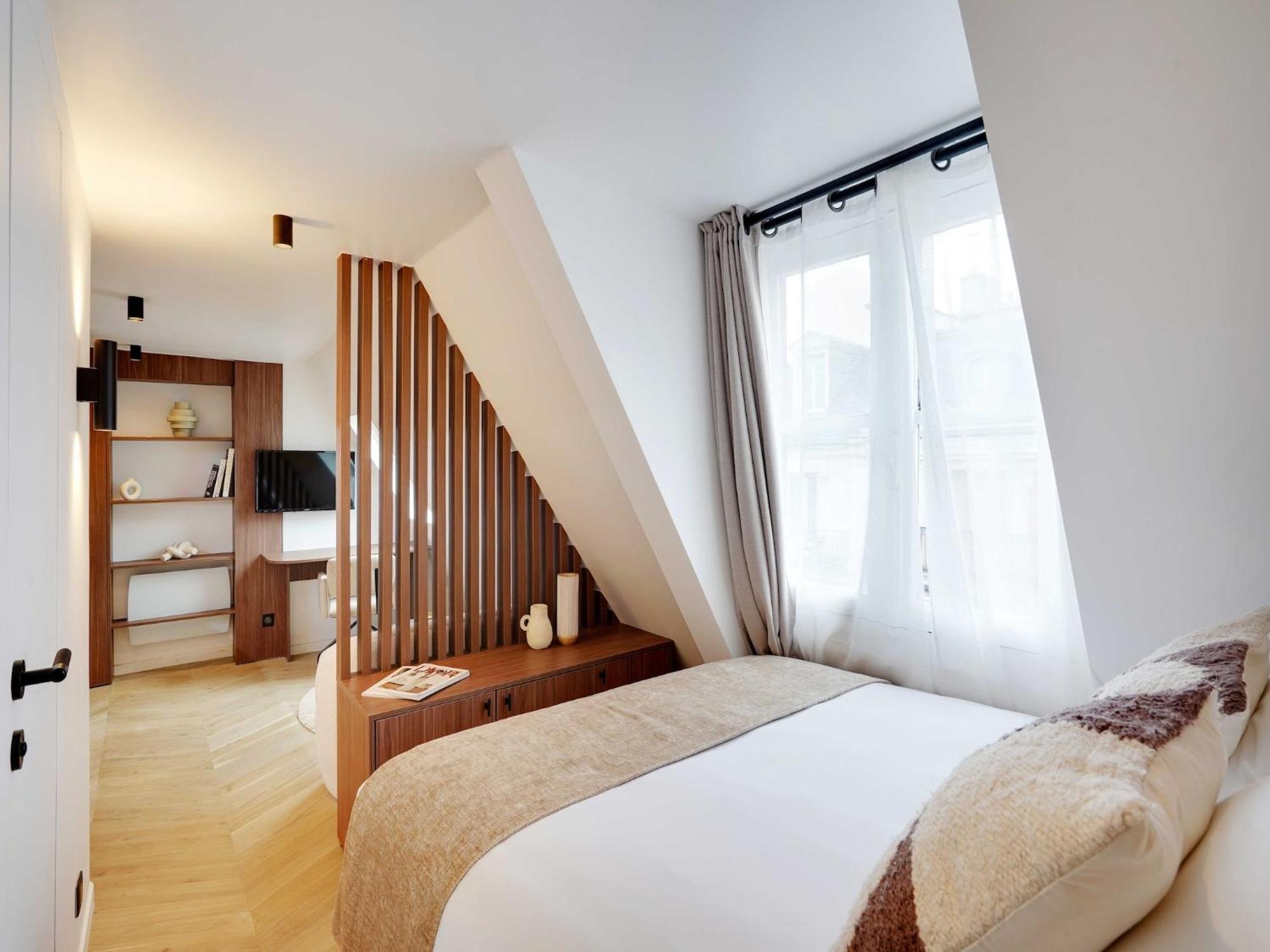 Cosy And Modern - 2p - Saint Lazare 8eme * Parijs